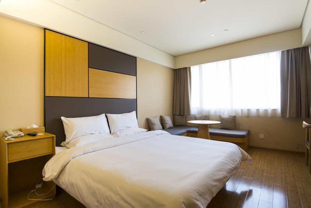 Ji Hotel Hangzhou Fengqi Road Room photo